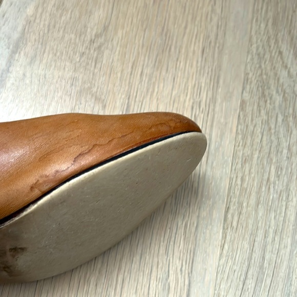Clarks riding boots with gold detail. - Picture 6 of 6